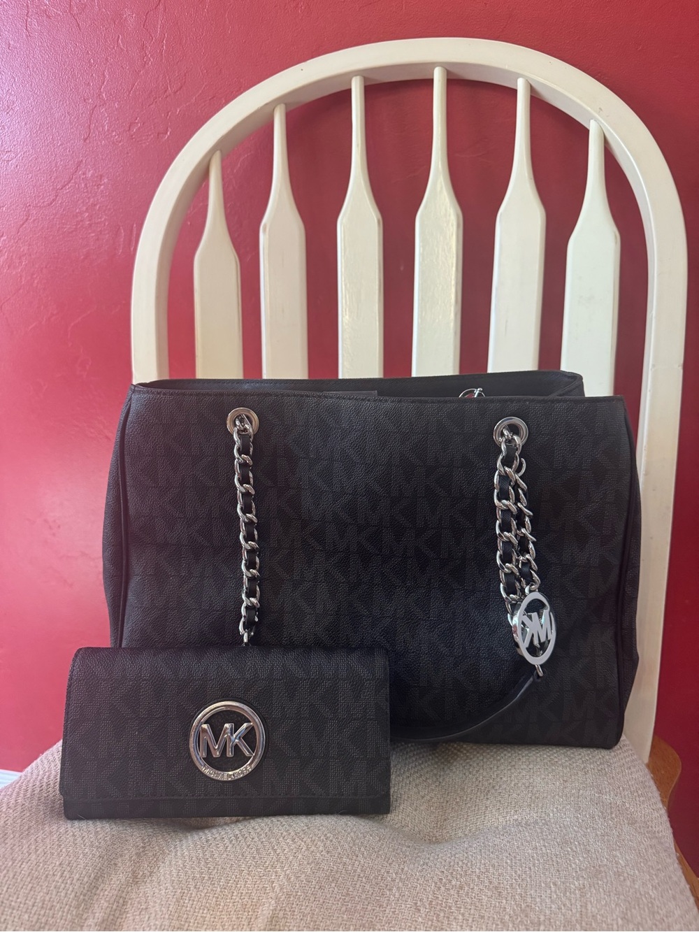 Michael Kors Black Logo Chain-Handle Shoulder Tote and wallet